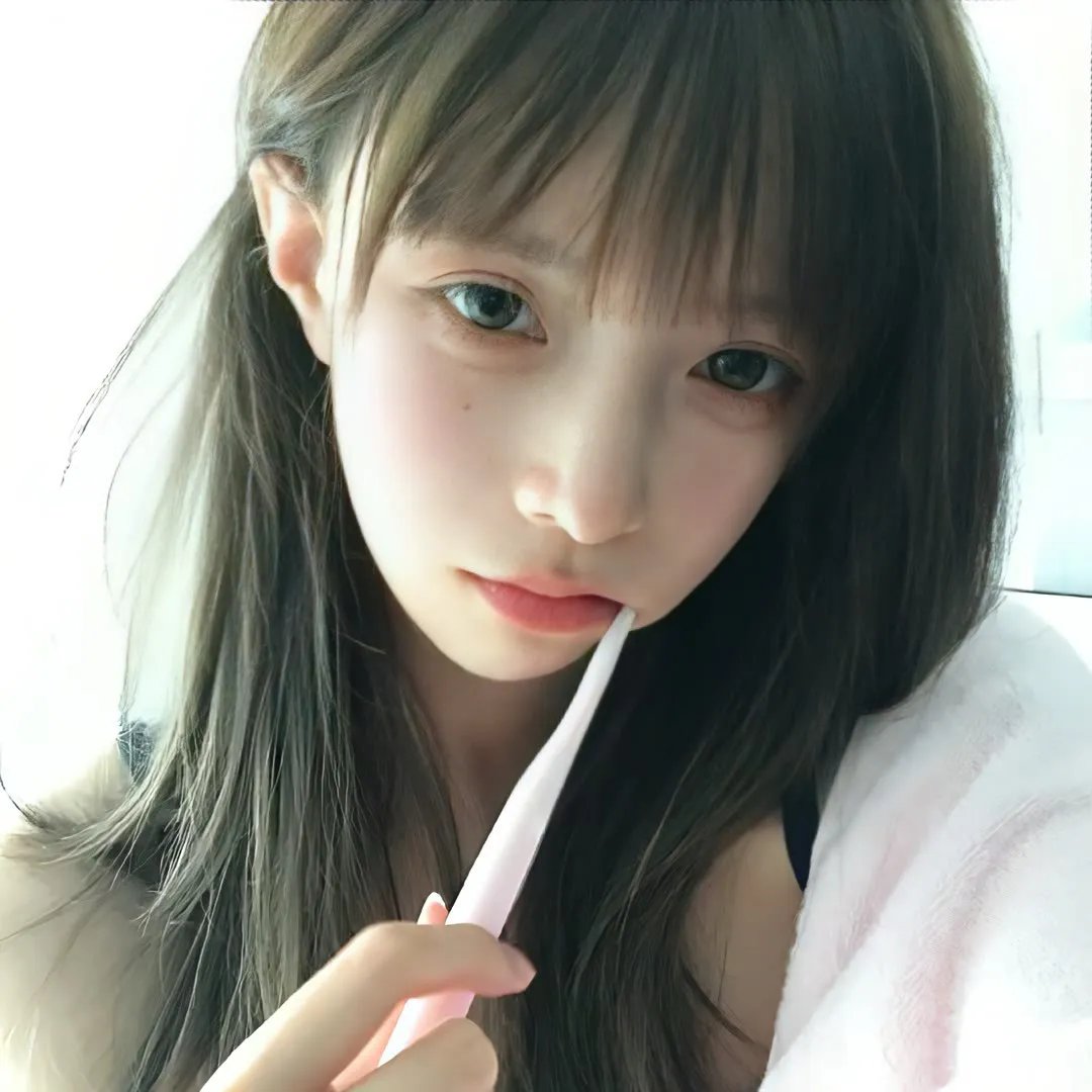 背鸭子的男孩